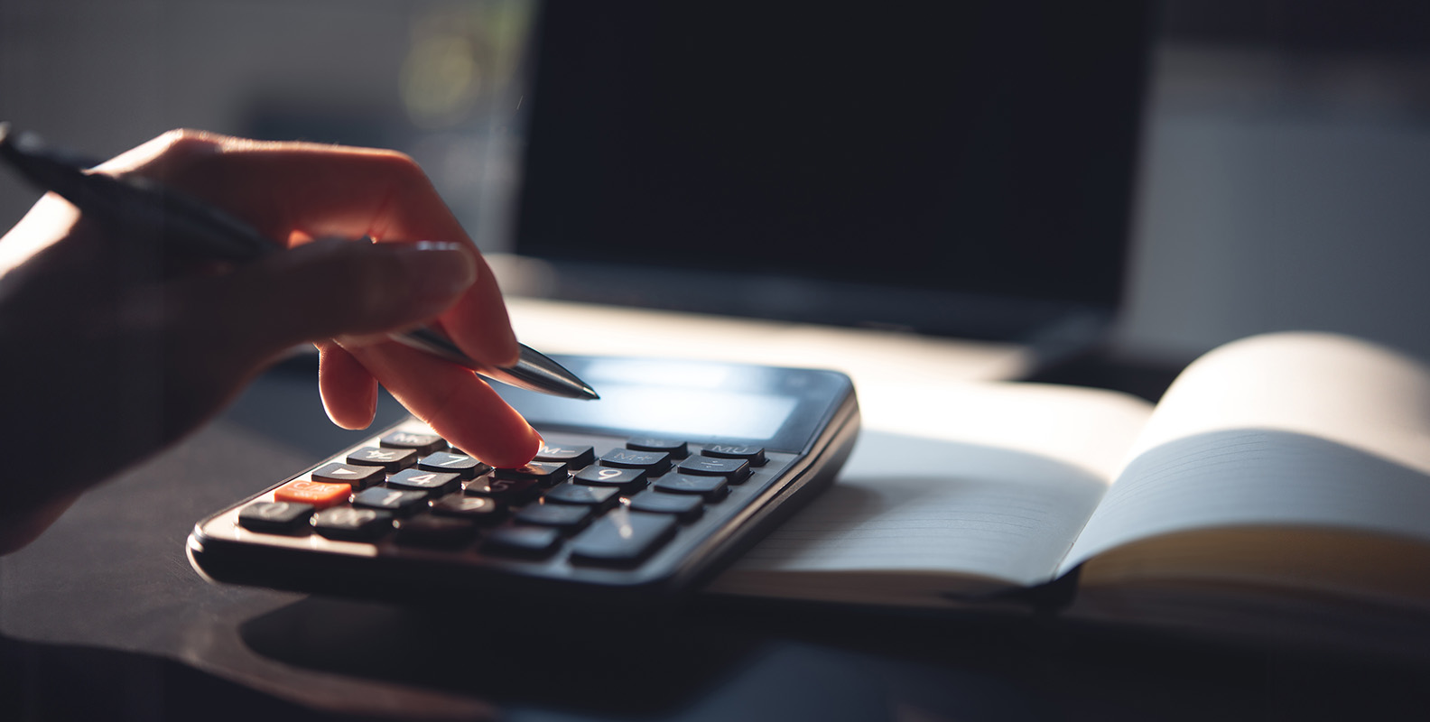 記念品は経費に計上可能！ただし？