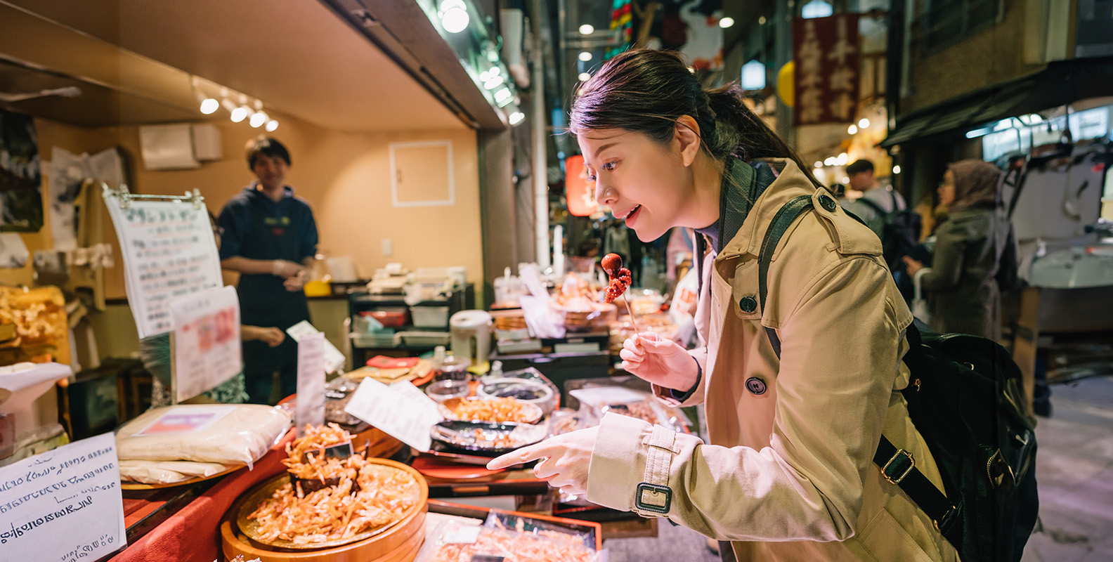 現代の商店街に活性化対策が求められる背景