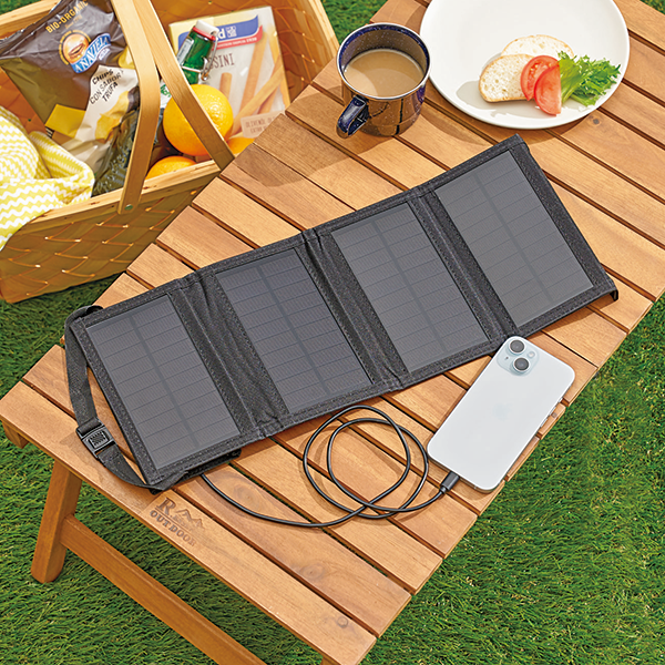 オリジナル　ガジェットポケット付　携帯ソーラーパネル